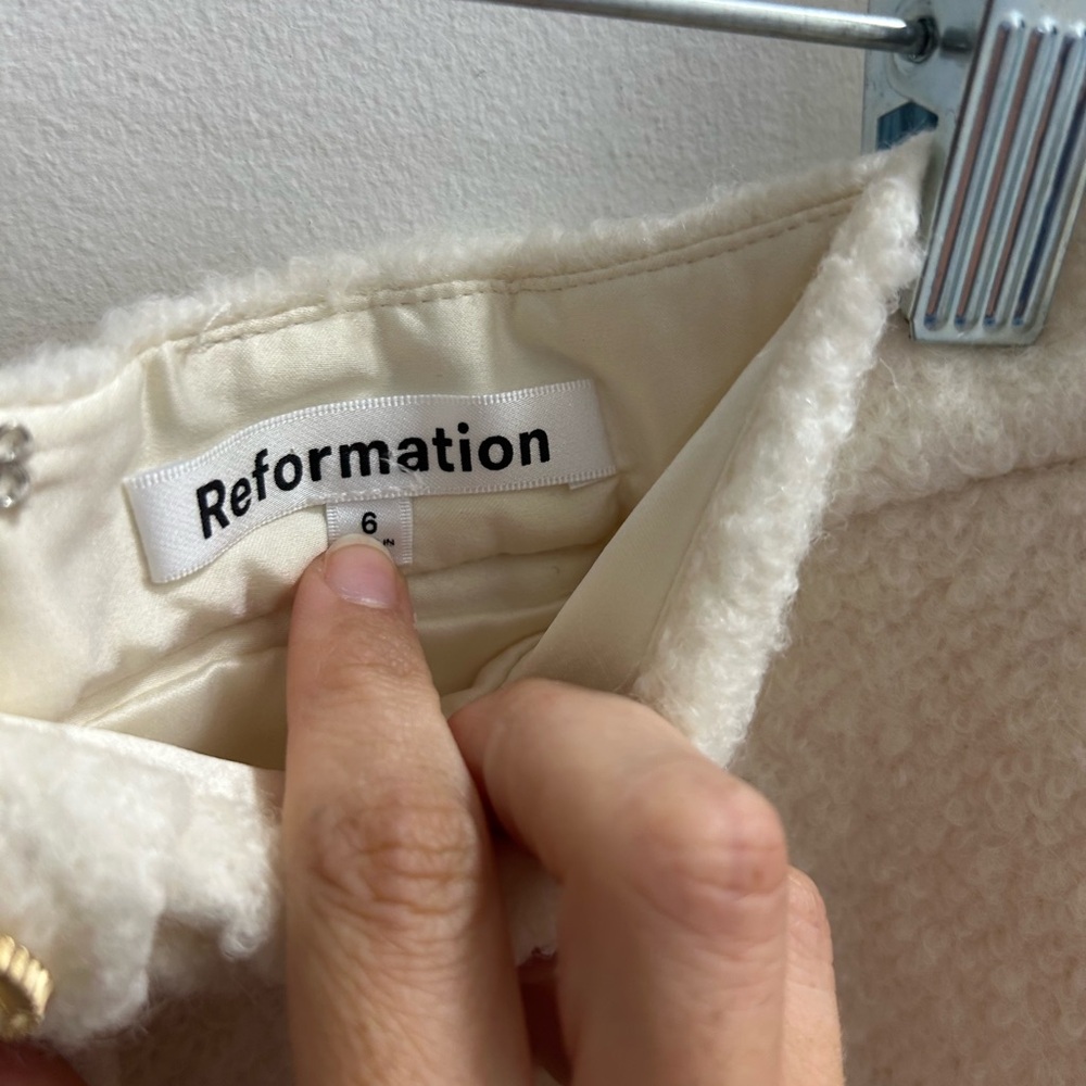 reformation 	 Brielle Skirt Color: Cream Size: 6 - Picture 3 of 4